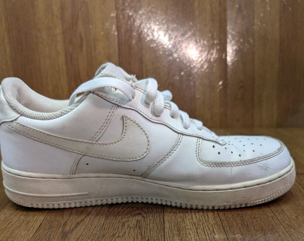 Nike Air Force 1 Low Men’s 11.5 White Classic Leather Sneakers AF1 Shoes